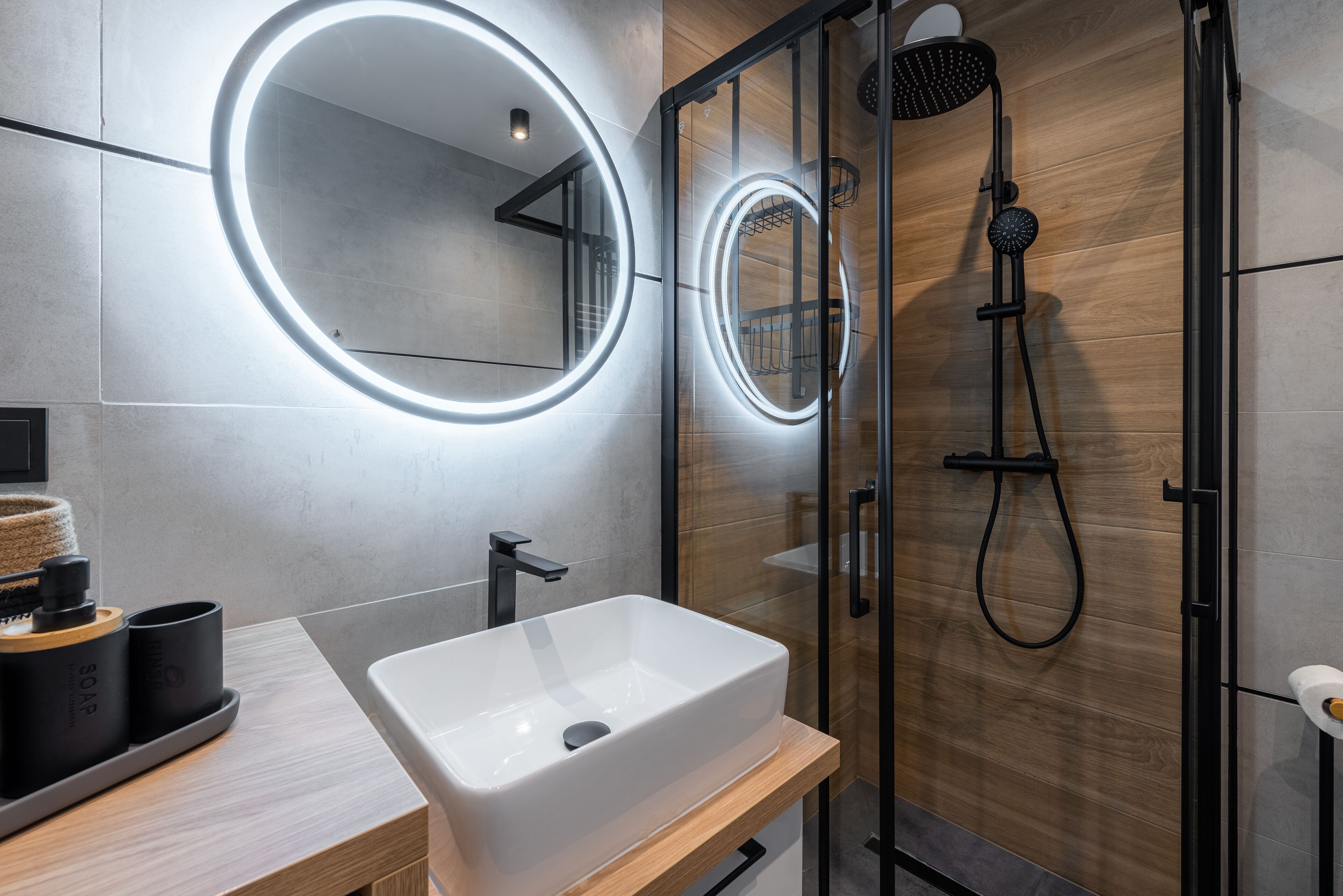 Apartamento (15/6) | Baño | Ducha y toallas
