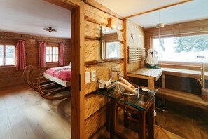 2 Schlafzimmer, Bügeleisen/Bügelbrett, kostenloses WLAN, Bettwäsche