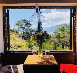 Interior - Villa & Cabin @ The Eagle Nest!! Stunning view !! w/fireplace (Constanza)