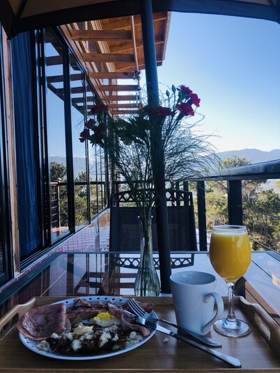 Villa & Cabin @ The Eagle Nest!! Stunning view !! w/fireplace 