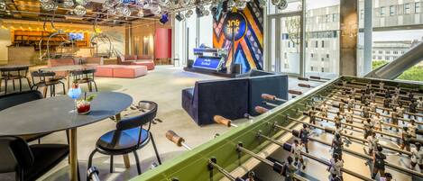 2 bares o lounges, bar en la azotea