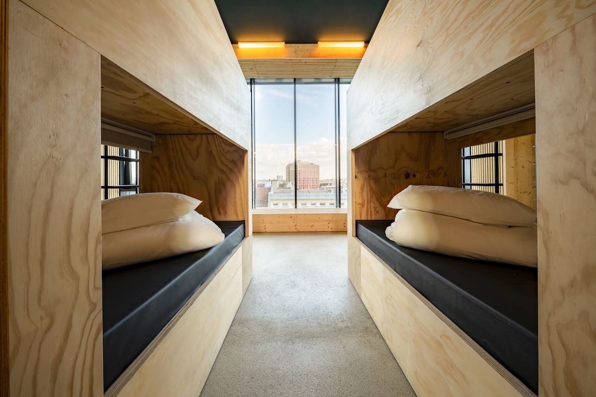 Soundproofing, free WiFi, bed sheets