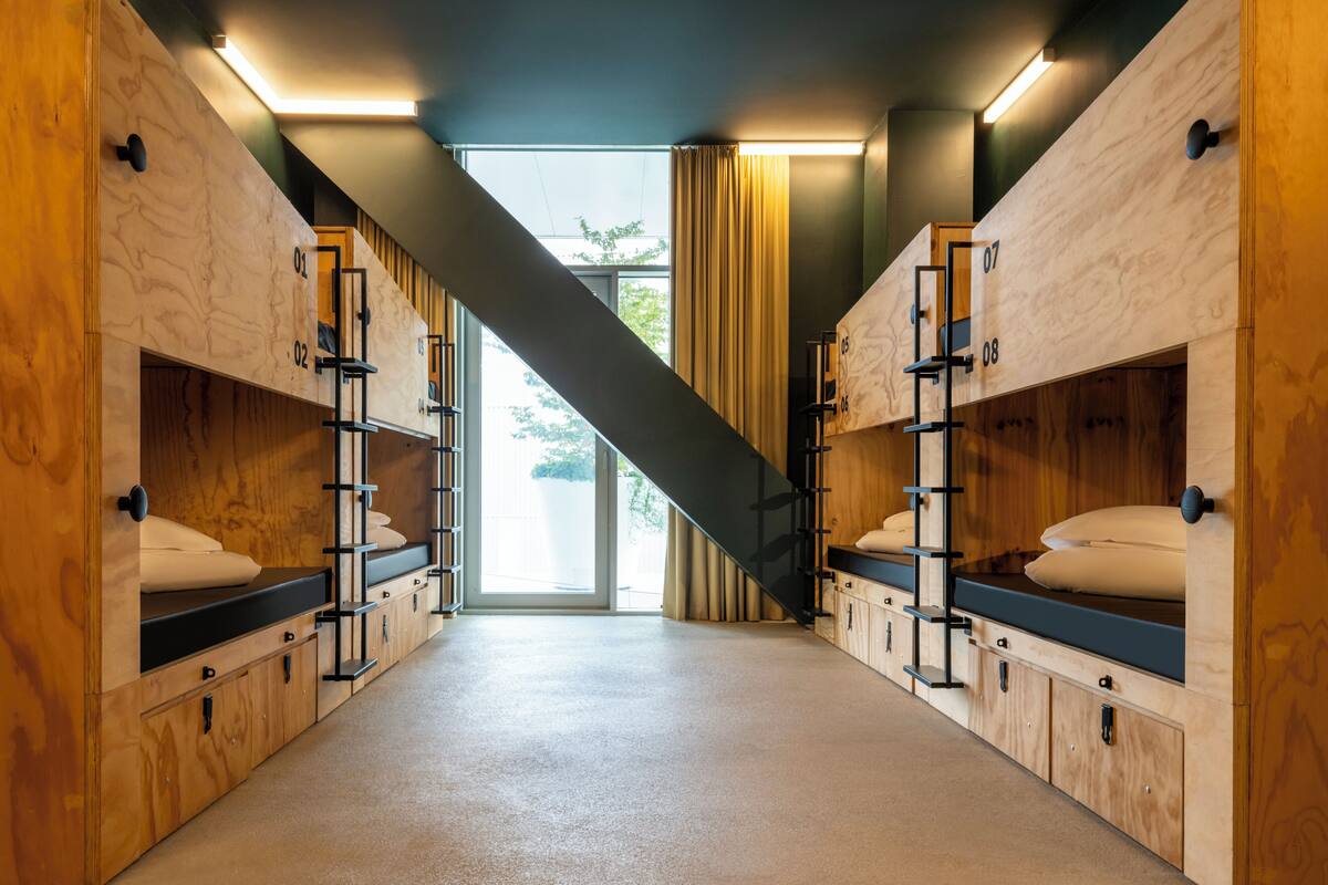 Soundproofing, free WiFi, bed sheets