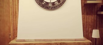 Individual chalet for up to 12 people. Tennis court.