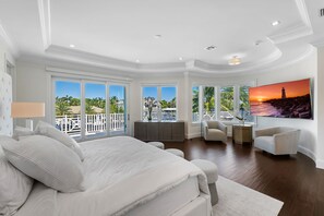 5 habitaciones, escritorio, tabla de planchar con plancha y wifi gratis 