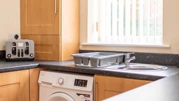 Apartamento, baño privado | Cocina compartida