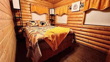 10 bedrooms, desk, iron/ironing board, free WiFi