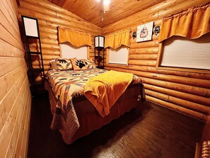 10 bedrooms, desk, iron/ironing board, free WiFi