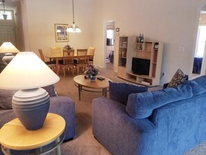 TV - Elaine's Disney Villa (Clermont)