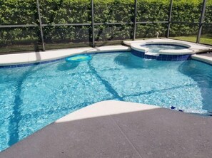 Beheizter Pool