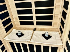 Sauna - The Bungalow | Near DTSF | Dog Friendly | Sauna (Sioux Falls)