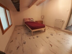 3 chambres, Wi-Fi gratuit, draps fournis