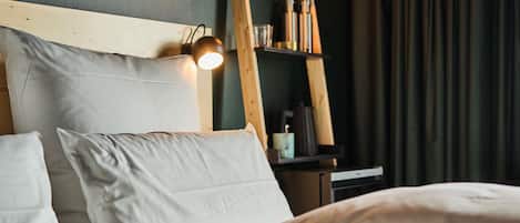 Into the Hood Doppelzimmer, Neighborhood view | In-room safe, blackout drapes, iron/ironing board, free WiFi