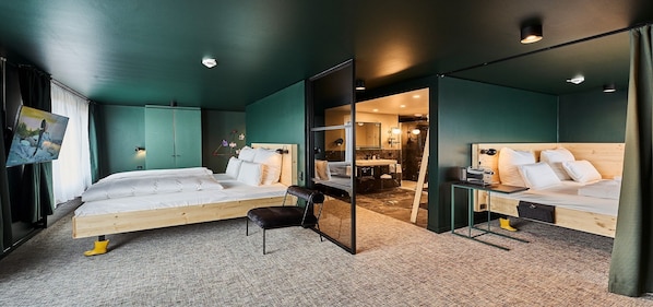 Green Horizon Suite, Forest View | In-room safe, free WiFi, bed sheets