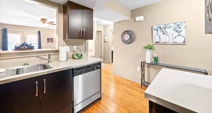 The Lofts of Downtown (540 N 2nd St, #105)