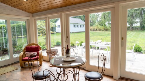 Luxurious Farmhouse - 8 mins to Beaver Stadium