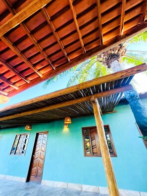 55-inch Smart TV with digital channels, TV - Casa Aconchegante 5 Min Praia com Churrasqueira (Prado)