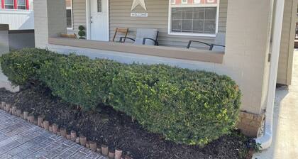 Beautiful Bungalow nestled in Nelsonville near Hocking Hills