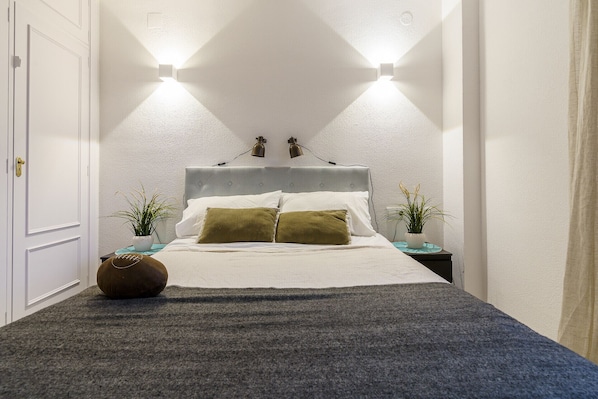 1 slaapkamer, een strijkplank/strijkijzer, gratis wifi