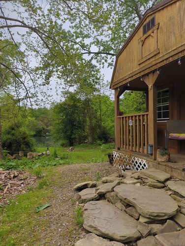 Escape to Serenity: Off-Grid Cabin on Spring-Fed Pond, Your
Private Sanctuary.