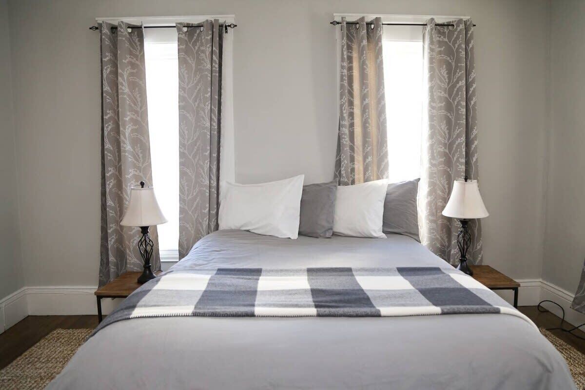 1 chambre, fer et planche à repasser, Wi-Fi, draps fournis