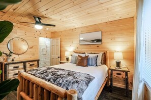 3 chambres, fer et planche à repasser, lit parapluie, Wi-Fi gratuit