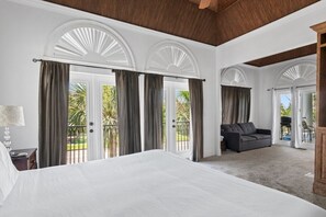6 bedrooms, iron/ironing board, travel crib, WiFi - The New GameHaus at Destin | Ultimate Game Room (Destin)