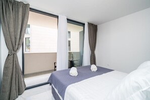 1 chambre, fer et planche Ă repasser, Wi-Fi gratuit, draps fournis