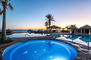 2 outdoor pools - Luna Blanca 1201 by Kivoya (Puerto Peñasco)