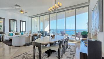 Condo panorámico | Servicio a la habitación