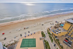 Una spiaggia nelle vicinanze