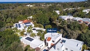Exterior - Luxury Lakeside Villa (Mount Coolum)