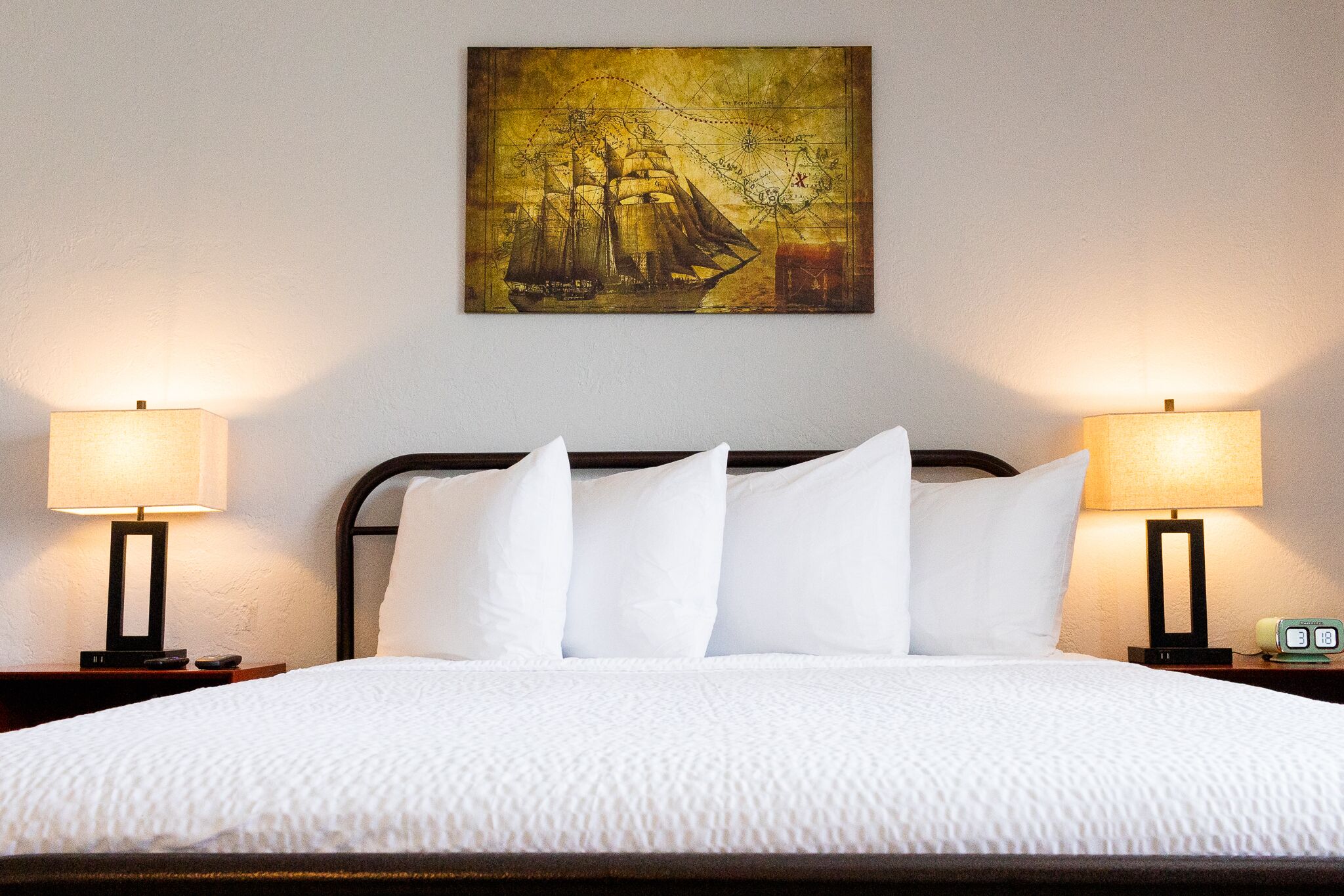 Executive Suite, 1 Bedroom, Patio, Marina View | Dihias secara berasingan, dilengkapkan perabot secara berasingan 