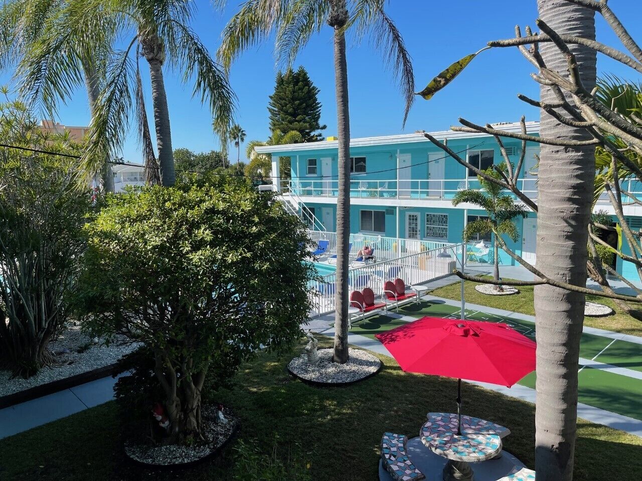 Outdoor pool, open 9:00 AM to 7:00 PM, pool umbrellas, sun loungers