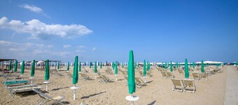 Lovely home in Lido di Spina FE