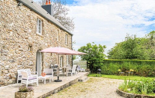3 bedroom stunning home in Bricquebec-en-Cotentin
