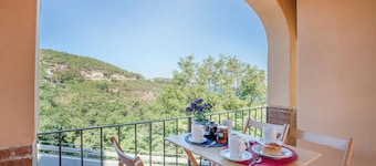 3 bedroom stunning home in Marciana