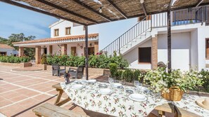 Outdoor dining - Santa Marta Archidona by Ruralidays (Málaga)