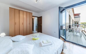 1 bedroom, free WiFi, bed sheets