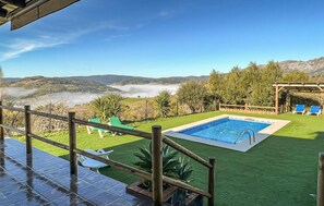 Property grounds - Nice home in Algatocin (Algatocin)