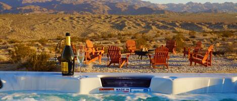 Bain à remous extérieur