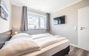 3 Schlafzimmer, Reisekinderbett, kostenloses WLAN, Bettwäsche