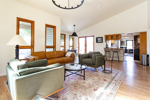 5-Star Lux Modern Cabin in DT Fruita ❊ Dog Friendly❊