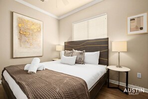 2 bedrooms, desk, iron/ironing board, free WiFi