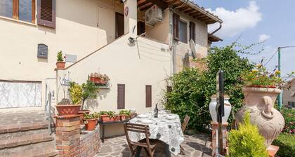 Awesome home in Montefoscoli with WiFi