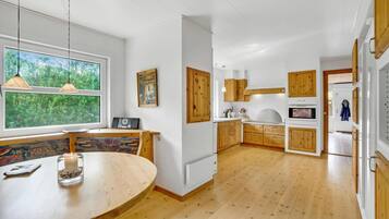 Kühlschrank, Herdplatte, Geschirrspüler