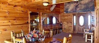 Lodge on 100 Secluded Acres in Hocking Hills