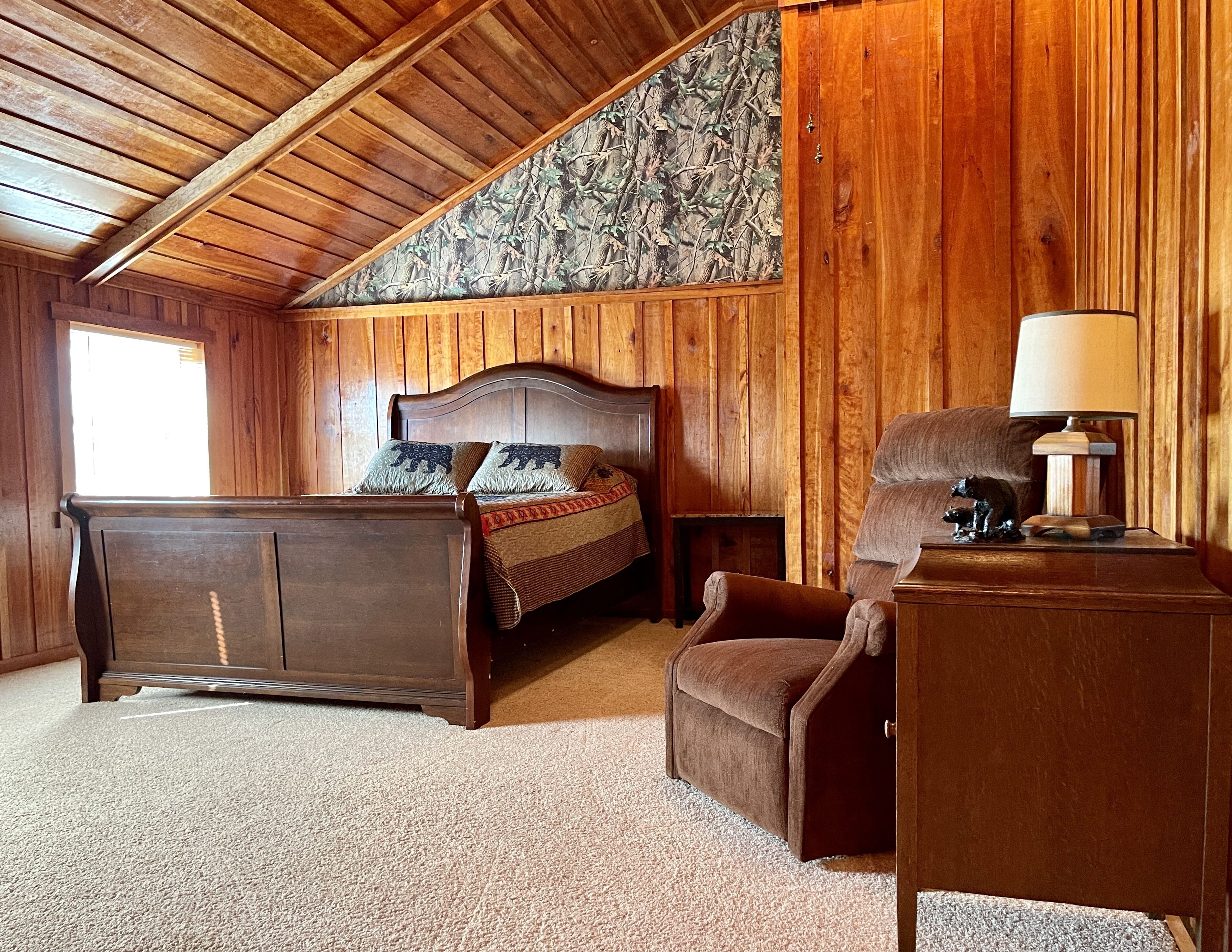 4 bedrooms, free WiFi, bed sheets, wheelchair access