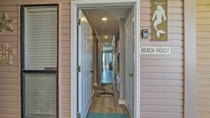 Interior - Oceanfront Corpus Christi Condo: Resort Perks! (Corpus Christi)