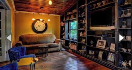 Luxury Home on Chain O' Lakes